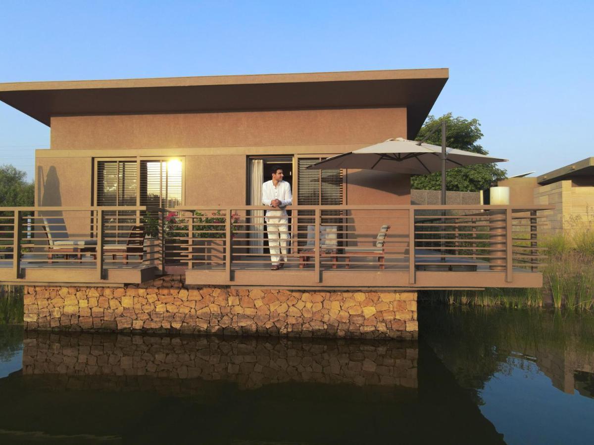 Life At Repose- Lake Villas Resort & Club Chor Warodra Eksteriør bilde